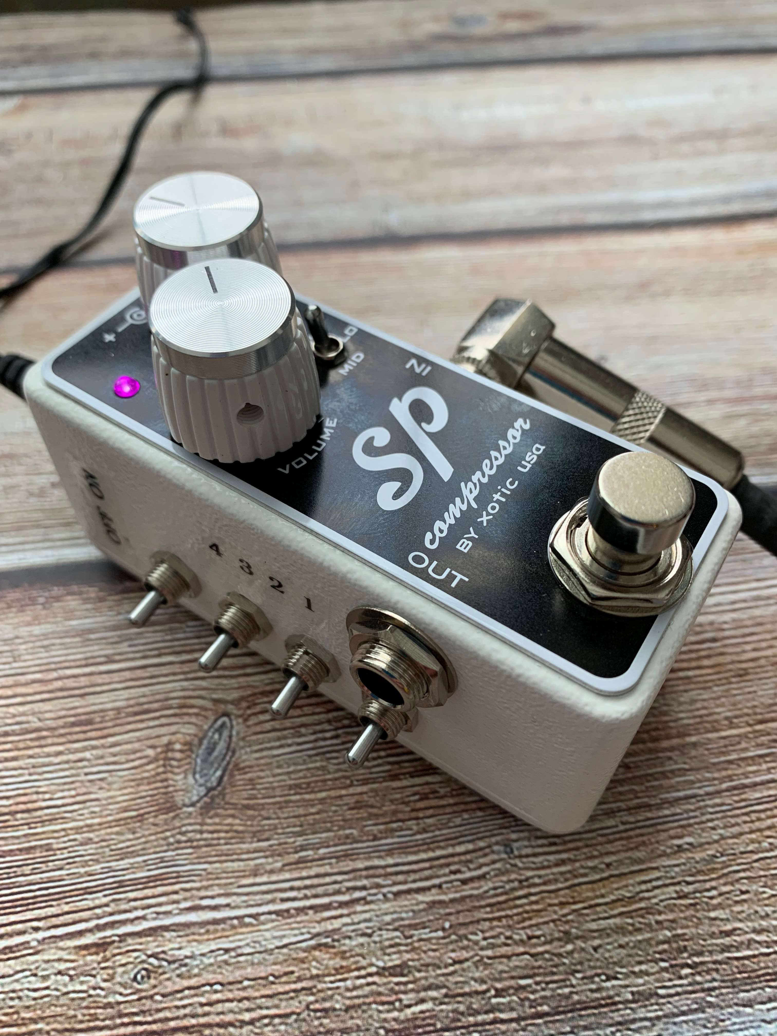 Brand New Alchemy Audio Upgraded and Modified Xotic Effects SP Compressor!